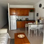 Playa De Americas Apto Cerca De La Playa, Con Piscina Y Parking Apartment *
