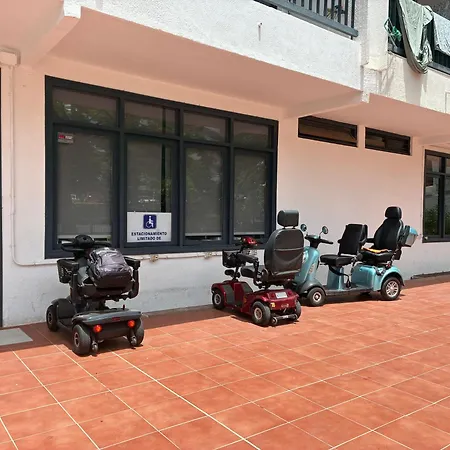 公寓 Con Piscinas Y Parking