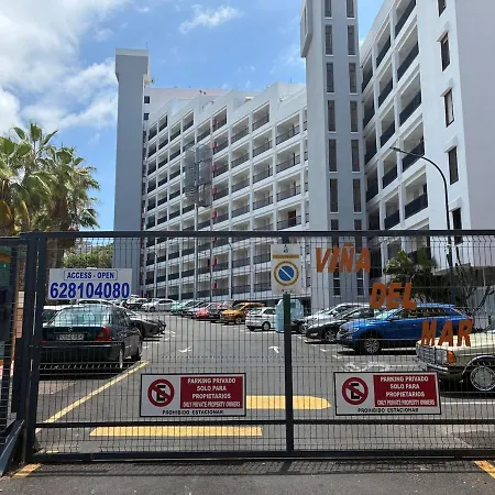 Con Piscinas Y Parking 公寓 阿德耶